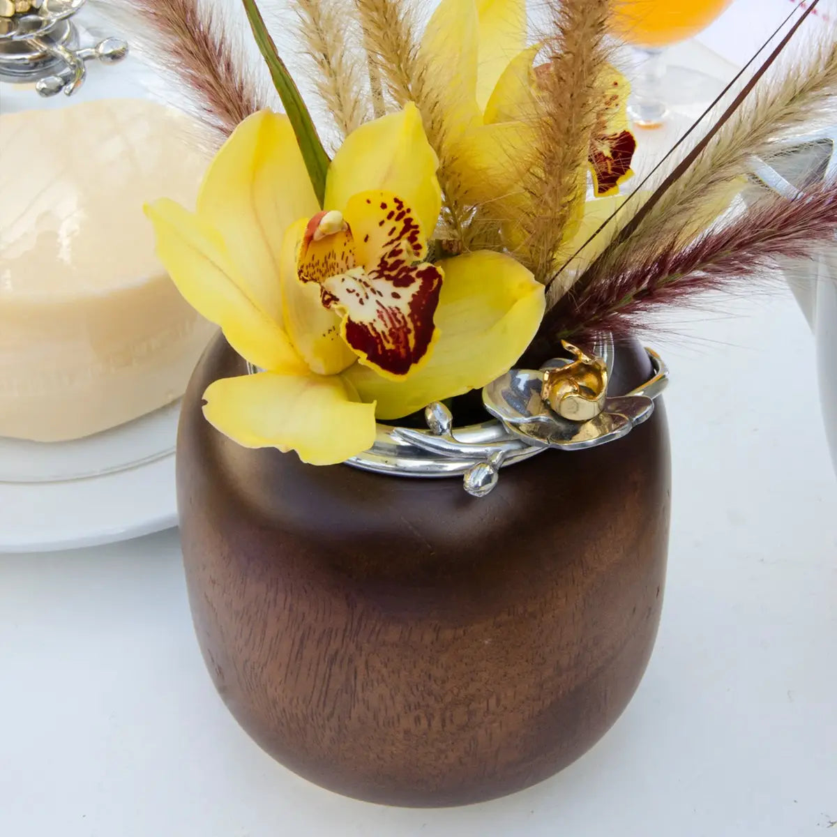 Vaso Mango Menor Marrom Orquídea
